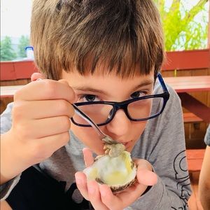 Meet your Posher, Casey